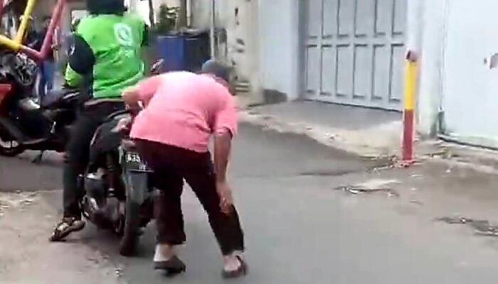 Viral Pria Diduga Ojol Tembak Lansia di Bandung