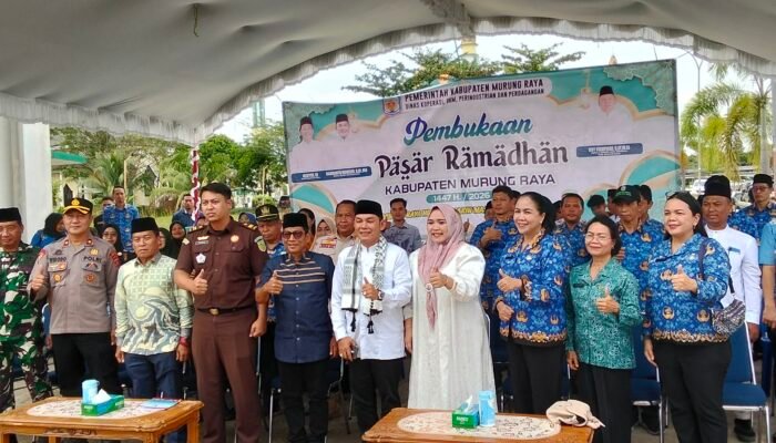 Wabup Murung Raya Buka Pasar Ramadan 1447 H, 41 Pedagang Ramaikan Al Istiqlal