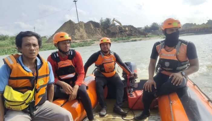 *PERAHU DITABRAK SPEED BOAT, 1 ORANG TENGGELAM DI SUNGAI MUSI*